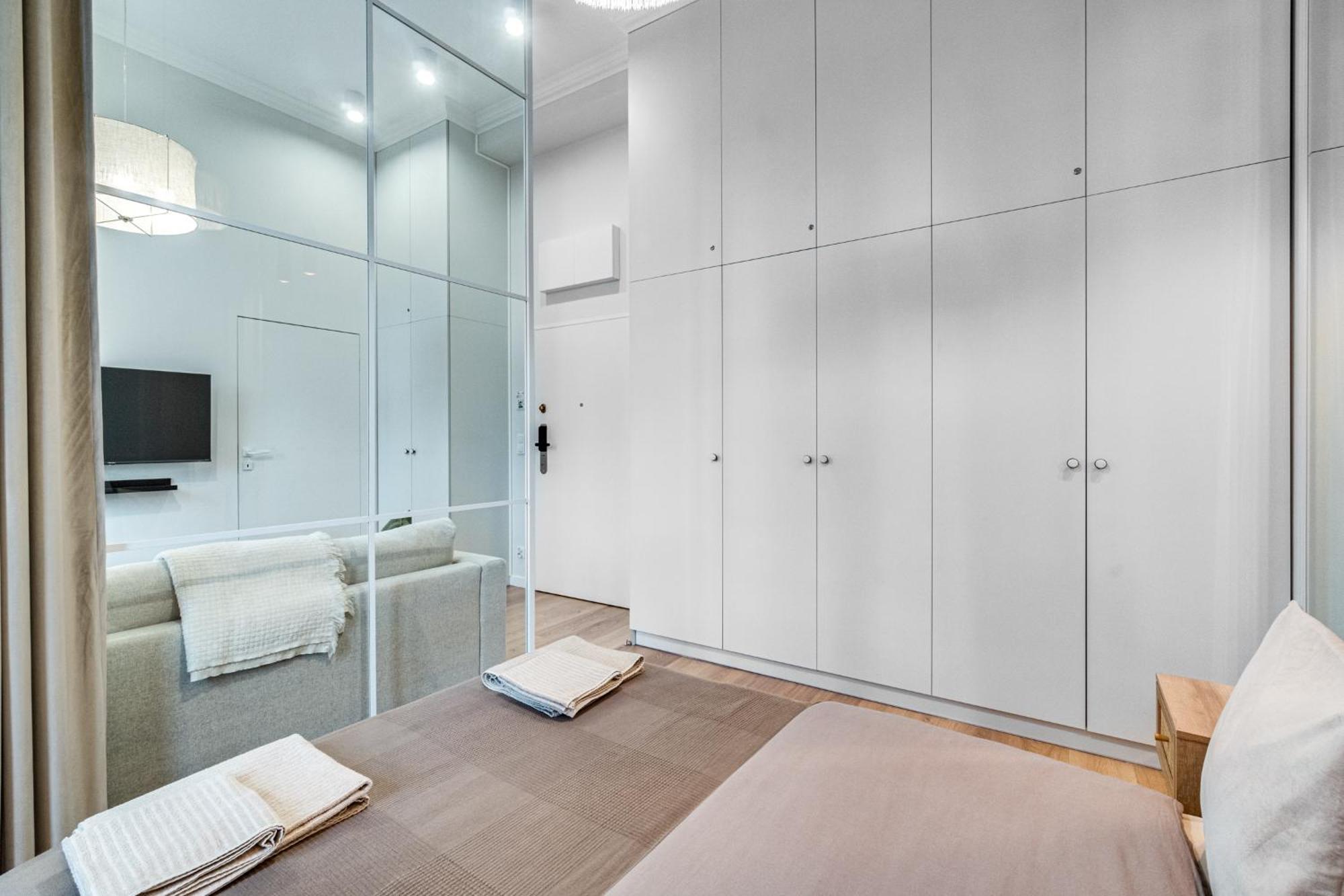 Apartament Riverside View - Parking Free Breslavia Exterior foto